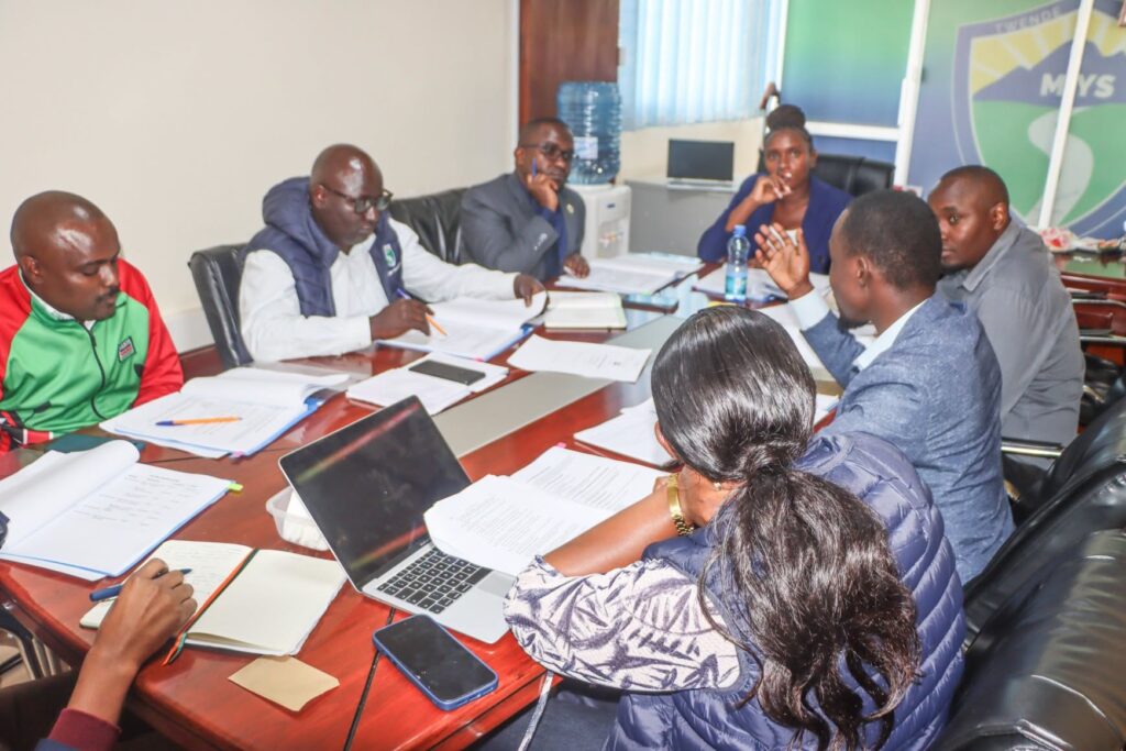 Meru Youth Service (MYS) CEO Edwin Murangiri held a meeting with the MYS Board led by Chairperson Caroline Ntinyari to review the progress of the Youth Empowerment Programme and take stock of the gains made so far.